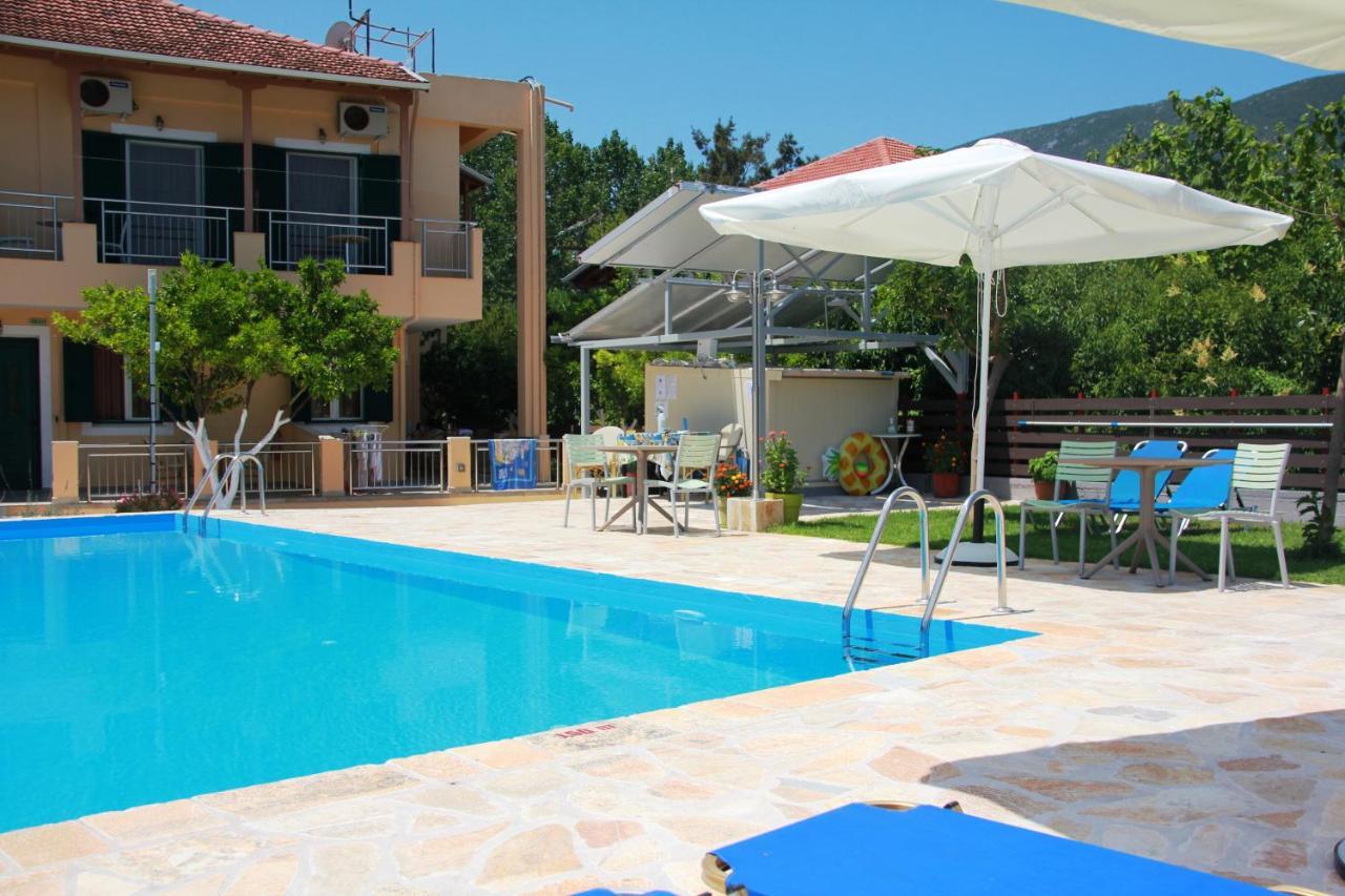 George Studios Vasiliki Exterior foto