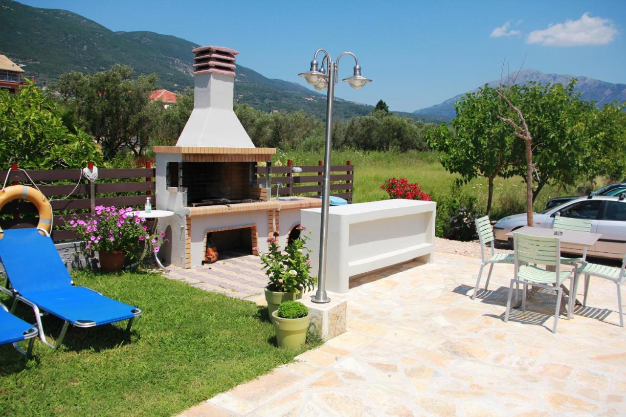 George Studios Vasiliki Exterior foto